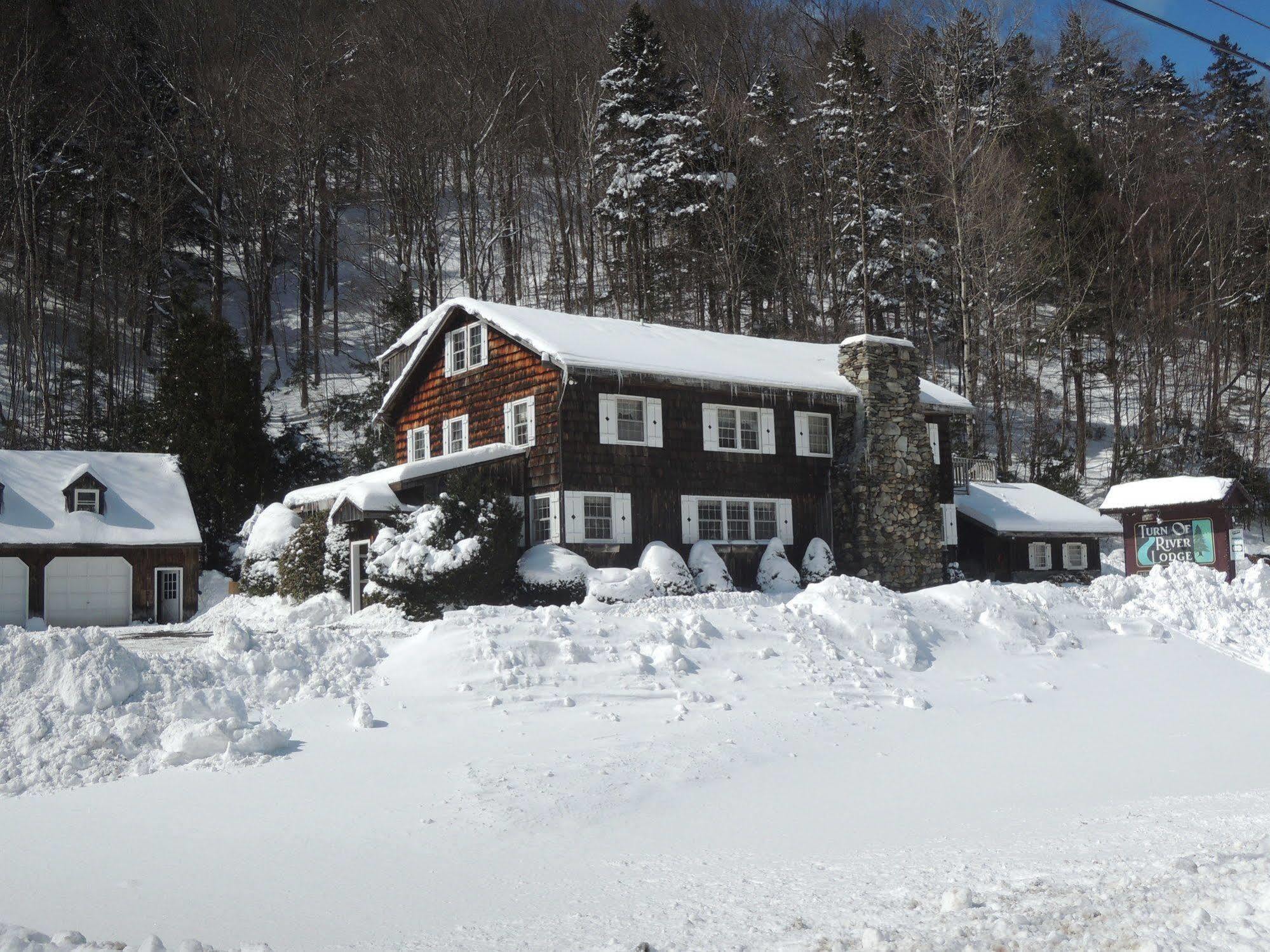 Turn Of River Lodge Килингтън Екстериор снимка